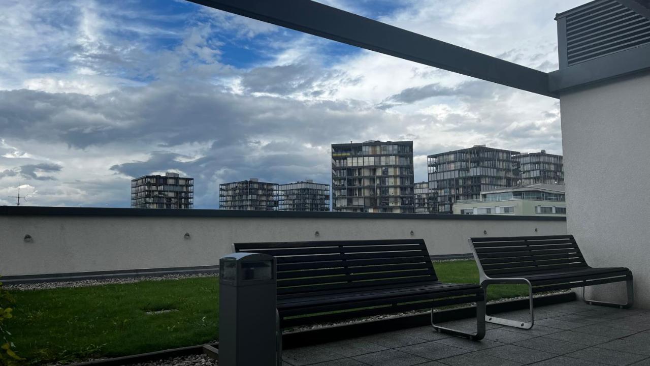 Residence Garden Tower S Balkonem, Garaz Praga Zewnętrze zdjęcie