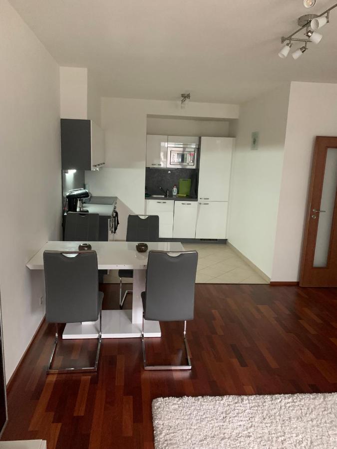Residence Garden Tower S Balkonem, Garaz Praga Zewnętrze zdjęcie